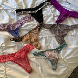 Thong bundle